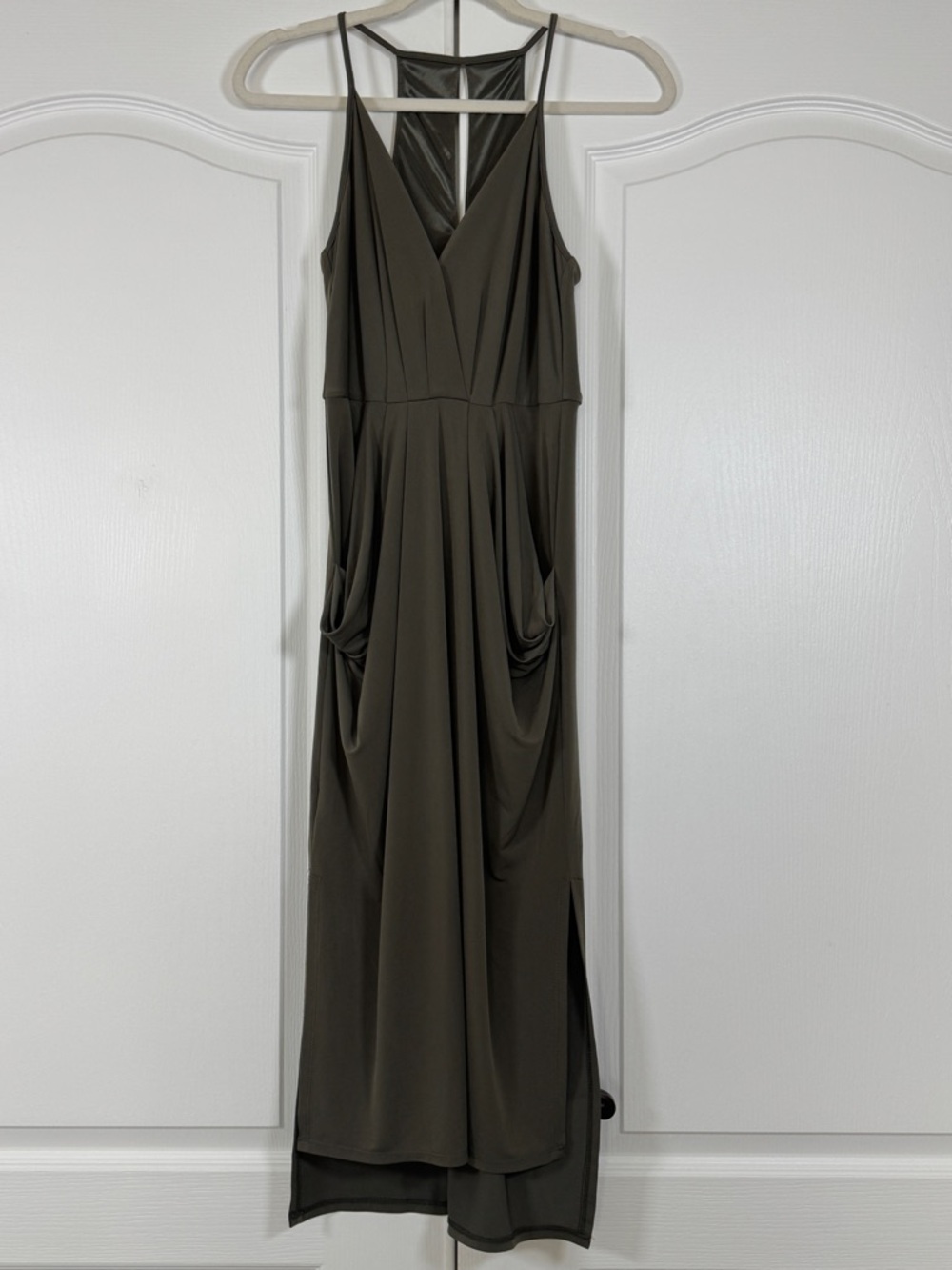 BCBGeneration V Neck Drape Hourglass Midi Dress with Pockets Olive Green XS - Picture 2 of 9